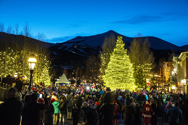 A large crowd gathered in the evening for the Lighting of the Christmas Tree in Breckenridge CO