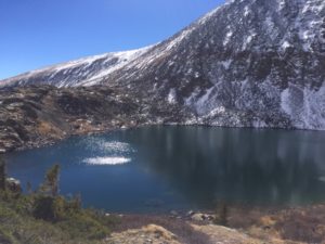 A picture of a high mountain lake.